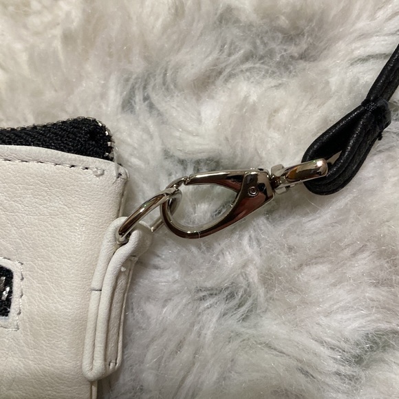 NWT TAHARI small leather purse - “chalk” white - Picture 7 of 10